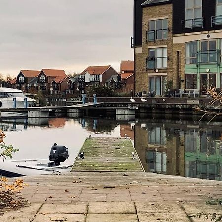SkellingthorpeWaterside Townhouse With Balcony And Marina Viewアパートメント エクステリア 写真