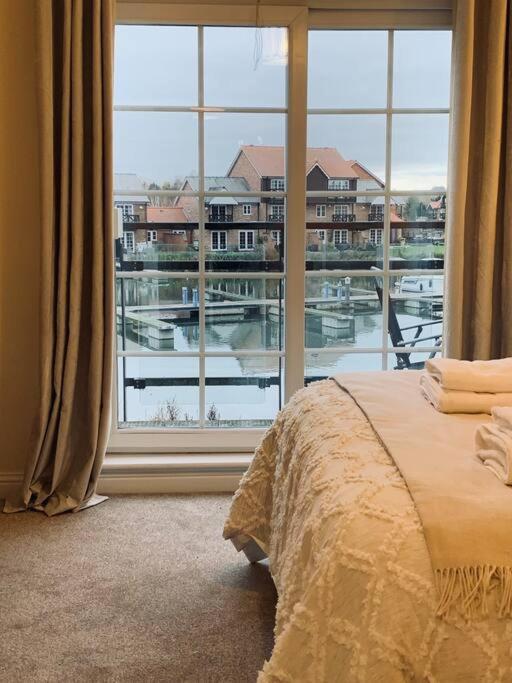 SkellingthorpeWaterside Townhouse With Balcony And Marina Viewアパートメント エクステリア 写真